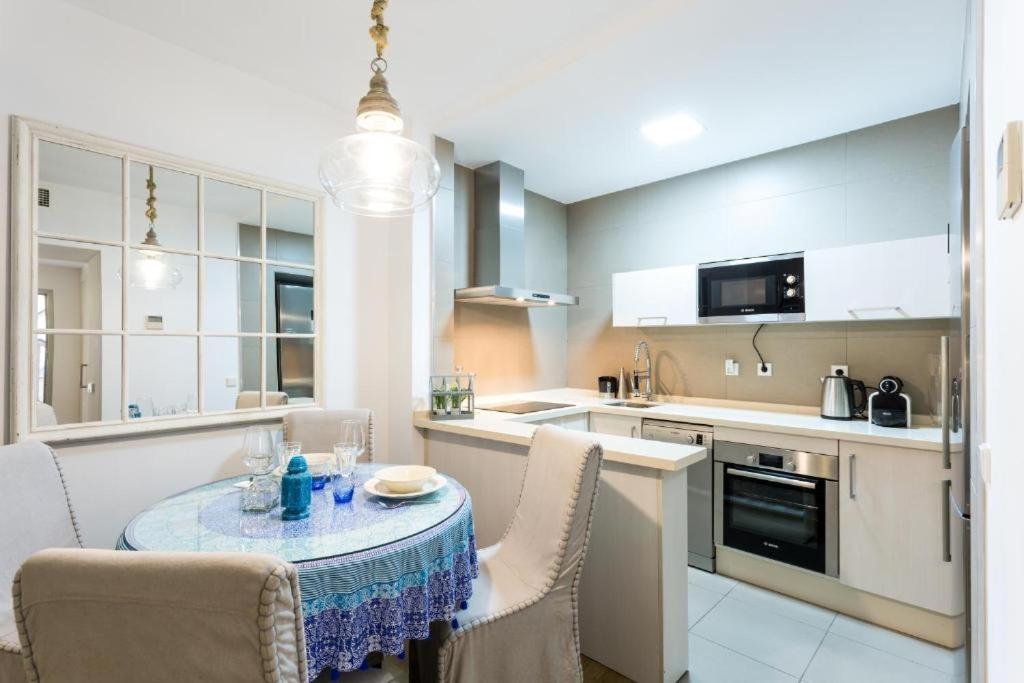 Atrivm San Julian Apartment Севилья Экстерьер фото